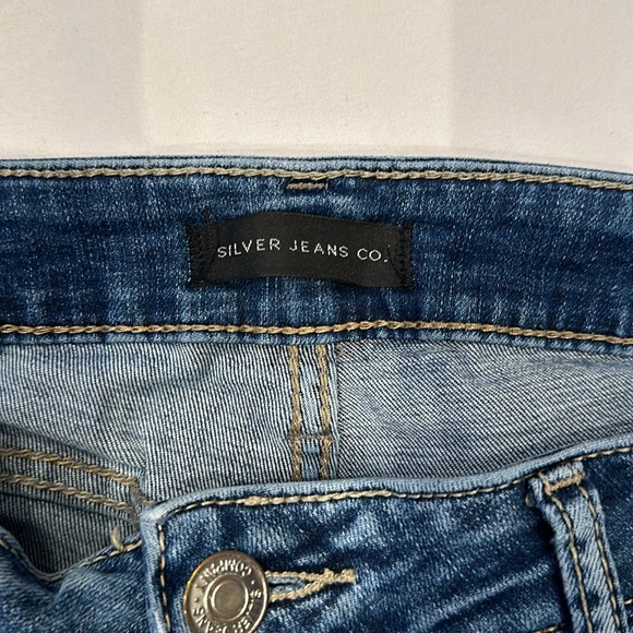 Silver Capri jeans - Picture 3 of 4